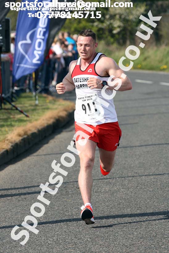 North Tyneside 10k Road Race, Whitley Bay. Photo:  David T. Hewitson/Sports for All Pics